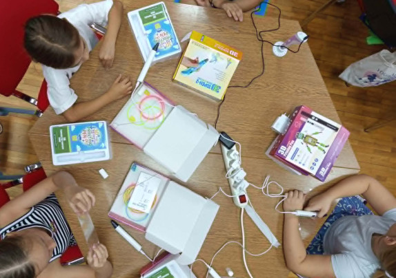 GRADSKA KNJIŽNICA Održana radionica digitalne pismenosti kroz rad s 3D olovkama
