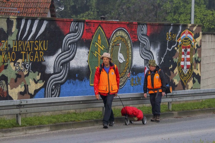 U ČAST POGINULIH BRANITELJA Marijan i Slavko Martan danas krenuli na 300 km dug pješački pohod od Ivanca do Vukovara
