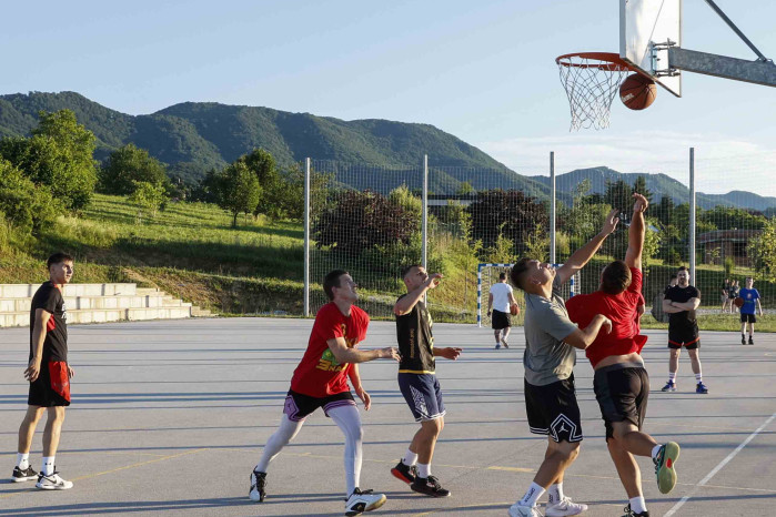 REKREACIJSKI CENTAR LANČIĆ-KNAPIĆ Dan grada obilježen 6. noćnim turnirom „HAKL 3 na 3“, Leonardo Matuza najbolji u tricama