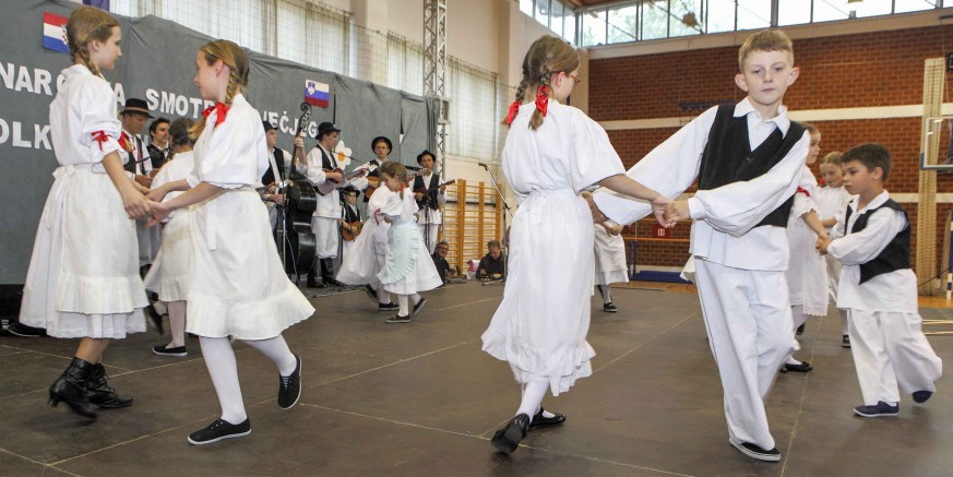 KUD Salinovec organizirao 4. međunarodnu smotru dječjeg folklora