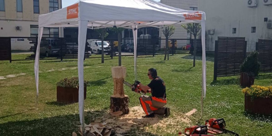 UZ POTPORU GRADA IVANCA DŠR Salinovec u Vukovaru predstavio svoj Festival kiparenja motornom pilom