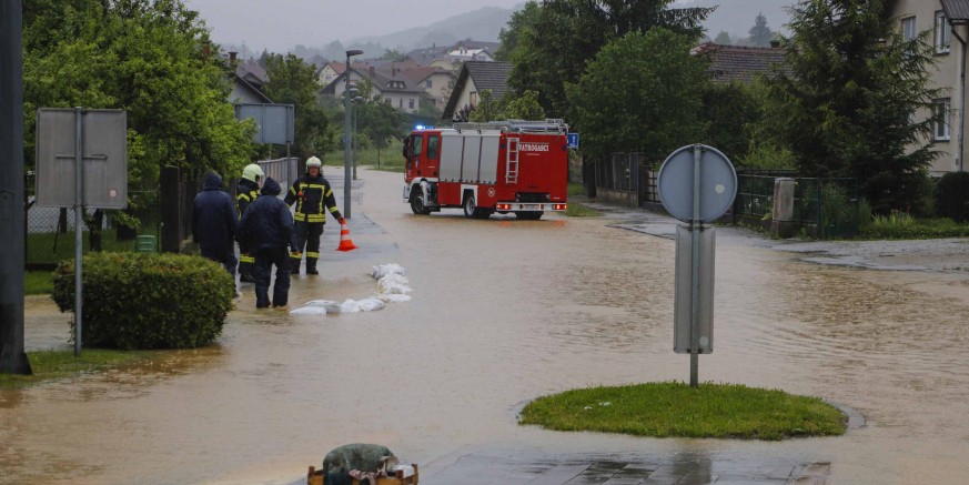 POPLAVA U IVANCU Ovo su prizori s jučerašnje poplave u Ivancu i ivanečkome kraju iz fotoobjektiva našeg fotografa Branka Težaka.