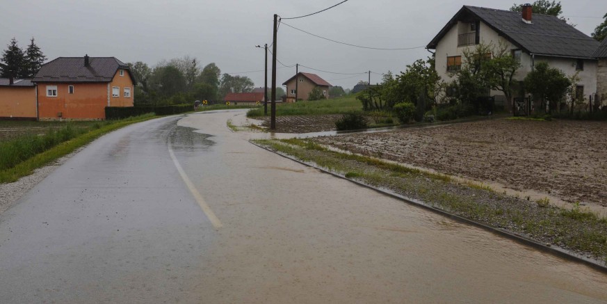 poplave2-bedenec-160523.jpg