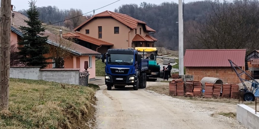 asfalt lovrecan3.jpg