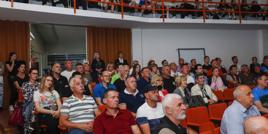 knjiga9-planinarski klub-290524.jpeg