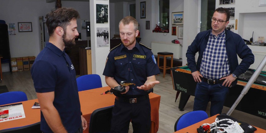 GRAD IVANEC DVD-u Ivanec specijalna oprema za složene intervencije vatrogasaca kod spašavanja s visina i dubina