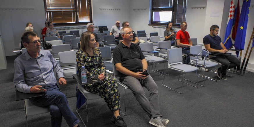 U PODUZETNIČKOM INKUBATORU IVANEC Održana edukacija za ivanečke udruge u kulturi