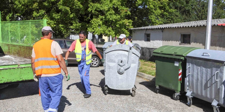 Stari i dotrajali kontejneri za komunalni otpad zamijenjeni novima