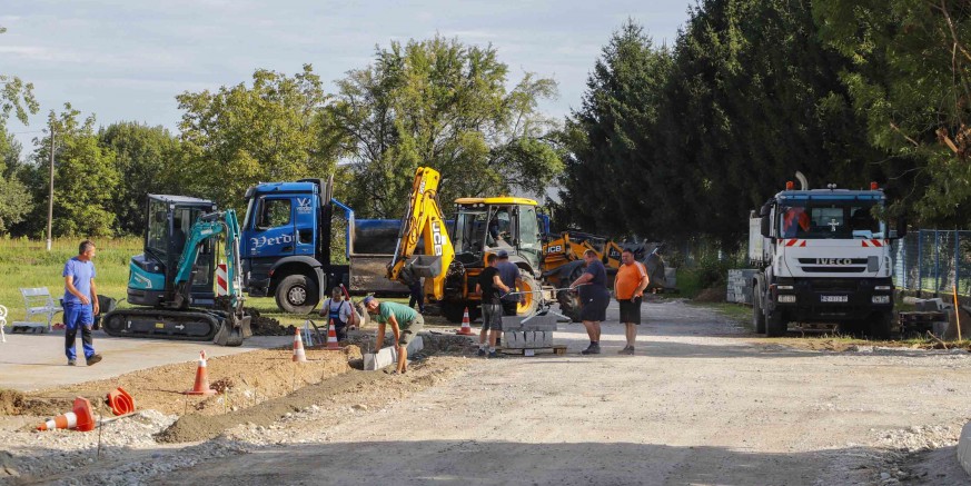 U punom su jeku radovi na rekonstrukciji Ulice Ivana Gundulića, vrijedni 420.000 eura