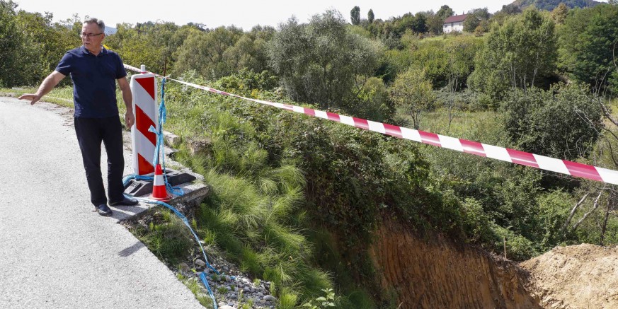 KLIZIŠTE Počeli radovi na sanaciji velikog klizišta u Cvjetnoj ulici u Margečanu