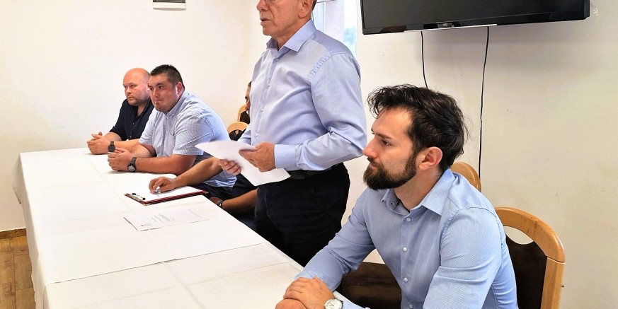 ODLAGALIŠTE JEROVEC Tri četvrtine građana „za“ zatvaranje odlagališta; gradonačelnik M. Batinić Gradskom vijeću šalje prijedlog o pokretanju aktivnosti za zatvaranje i sanaciju deponija Jerovec