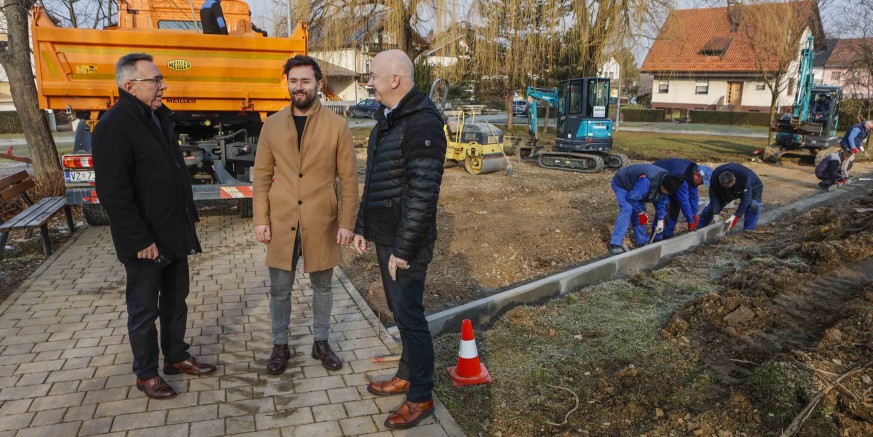 U SURADNJI IVANČICE D.D. IVANEC I GRADA IVANCA U Kumičićevoj ulici gradi se barefoot park, prvi u Varaždinskoj županiji