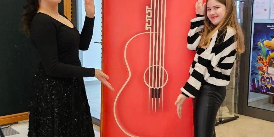 MLADE IVANEČKE PIJANISTICE Sestre Nika i Dora Šincek sjajne na međunarodnim natjecanjima u Križevcima i u Novom Marofu