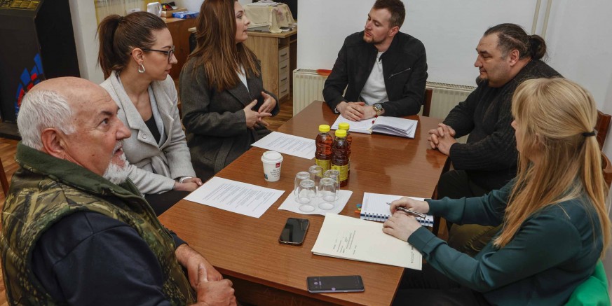 PROBLEMI OSOBA S INVALIDITETOM Radni sastanak predstavnika Udruge ILO, Hrvatskog saveza udruga osoba s tjelesnim invaliditetom i Grada Ivanca