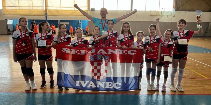 ODBOJKA Na završnici prvenstva Hrvatske u Zadru ekipi ŽOK-a U-11 zlato u mini odbojci