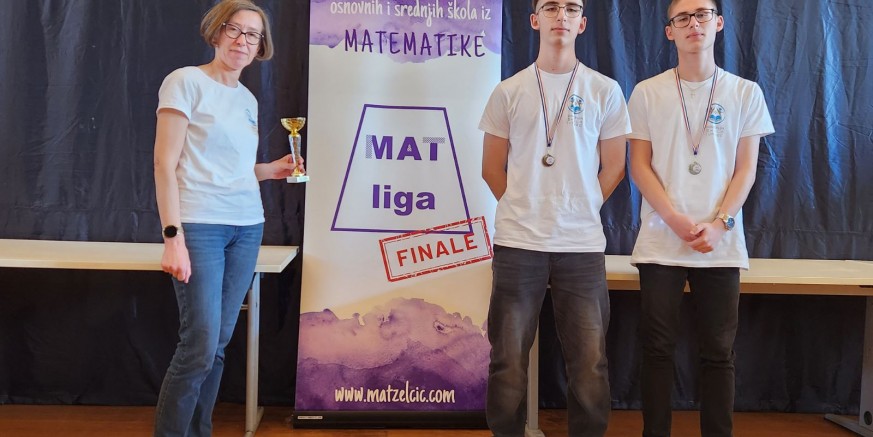 SREDNJA ŠKOLA IVANEC Impresivan niz uspjeha ivanečkih srednjoškolaca na brojnim natjecanjima županijskog, međužupanijskog i državnog ranga!