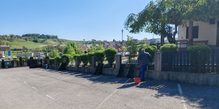 RADOVAN Postavljena nova ograda na groblju Radovan