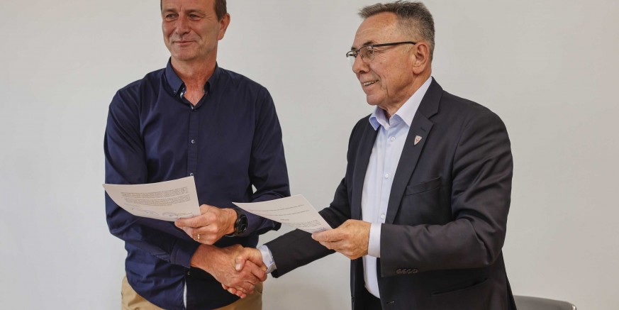 POTPISAN SPORAZUM BOSILJ-BATINIĆ Jerovcu, Ribić Bregu, Horvatskom i Lepoglavi voda s izvora na Ivančici, Vladi RH šalju zahtjev za izmjenom Uredbe o uslužnim područjima!