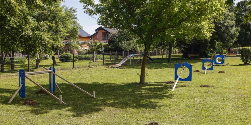 PESEK PARK U tijeku opremanje penjalicom, tunelom za provlačenje, preponama, kolutima…