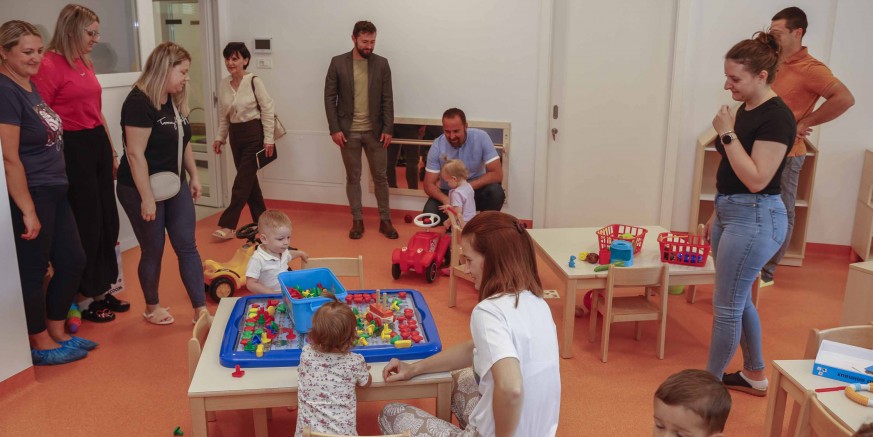 VESELJE U VRTIĆU RADOVAN Mališani i njihove odgojiteljice od danas u novom vrtiću, dojmovi su sjajni!