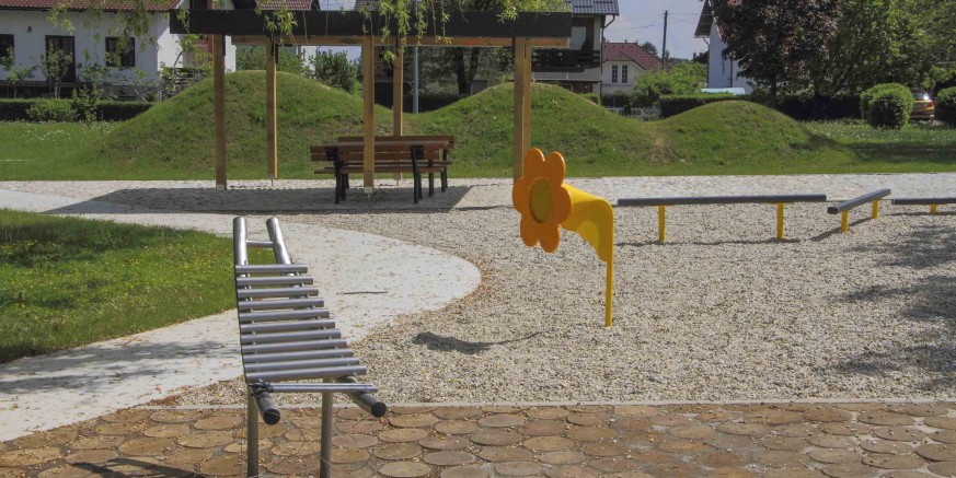 MALIŠANI, DJECO I RODITELJI! Dođite u subotu, 7. lipnja, u Kumičićevu ulicu, na otvorenje prvog barefoot parka u Hrvatskoj! Očekuju vas atraktivne nagrade i sjajna zabava!