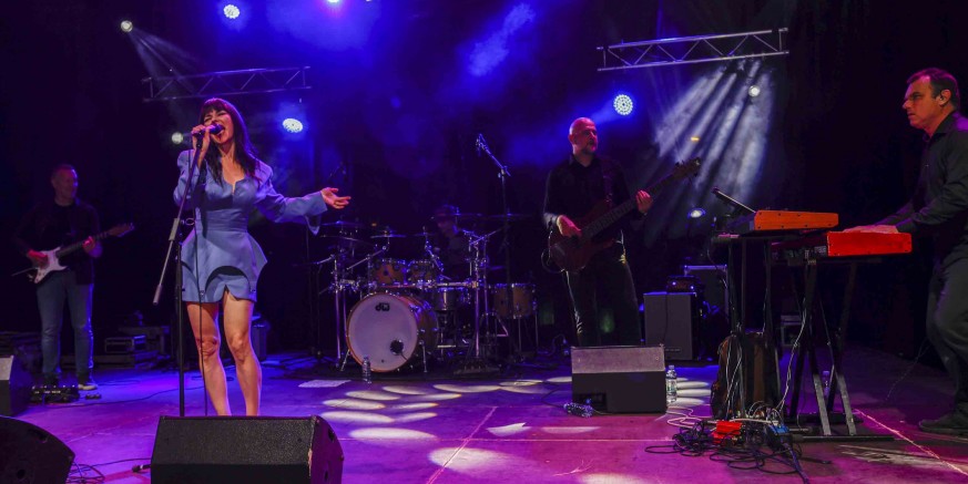 VESNA PISAROVIĆ U IVANCU Koncert na prepunoj gradskoj špici