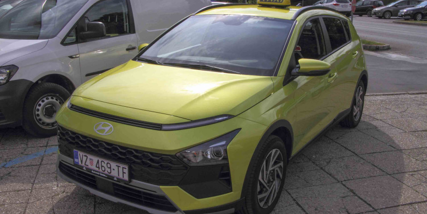 taxi-220725.jpg