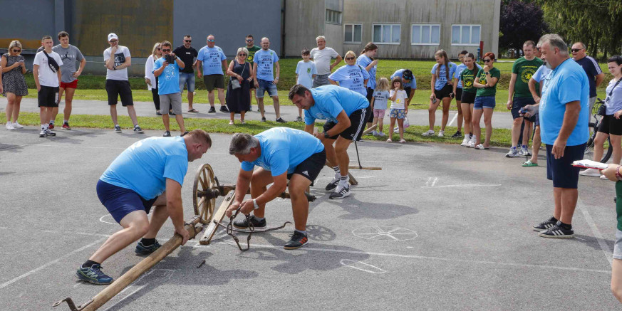SEOSKE IGRE U nedjelju, 10. kolovoza, ne propustite Seoske igre u Salinovcu, najljepšu tradicijsku sportsko-rekreacijsku manifestaciju ivanečkoga kraja!