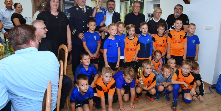 U ČAST POGINULIH VUKOVARSKIH BRANITELJA Održan jubilarni 20. memorijalni malonogometni turnir