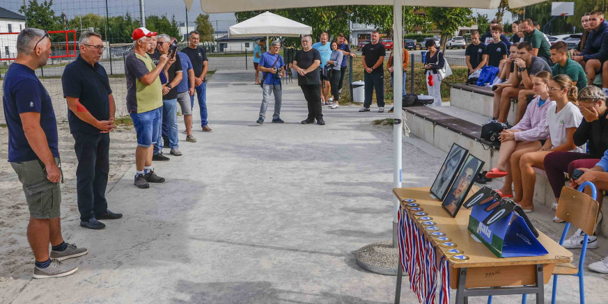 TURNIR  Odigran 10. memorijalni turnir u odbojci na pijesku za poginule ivanečke branitelje Ž. Putara Grdaka i R. Ribića