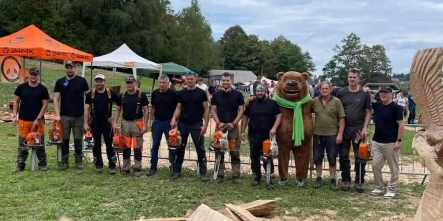 KIPARENJE MOTORNOM PILOM Ivanečki umjetnik Dario Horbec uspješan na festivalu u Logarskoj dolini