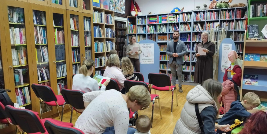 PREDSTAVLJEN PROJEKT „SUPER BEBA 2025.“ Dobrodošlica najmlađim članovima Gradske knjižnice Ivanec