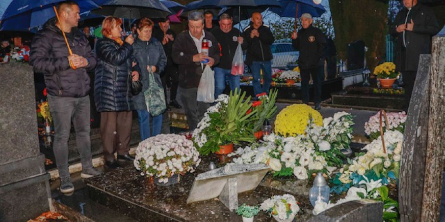 U POVODU 34. OBLJETNICE POGIBIJE Odana počast poginulom vukovarskom redarstveniku Stjepanu Vusiću