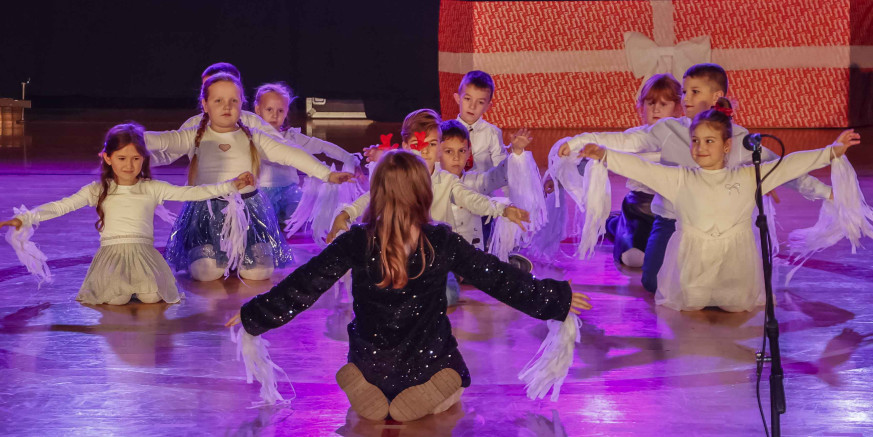 RADOST BOŽIĆA Božićni program dječjih vrtića oduševio ivanečku publiku