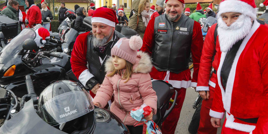 STIŽU MOTO MRAZOVI Ne propustite susret s motoriziranim djedicama i mrazicama (nedjelja, 21. prosinca u 13.30)