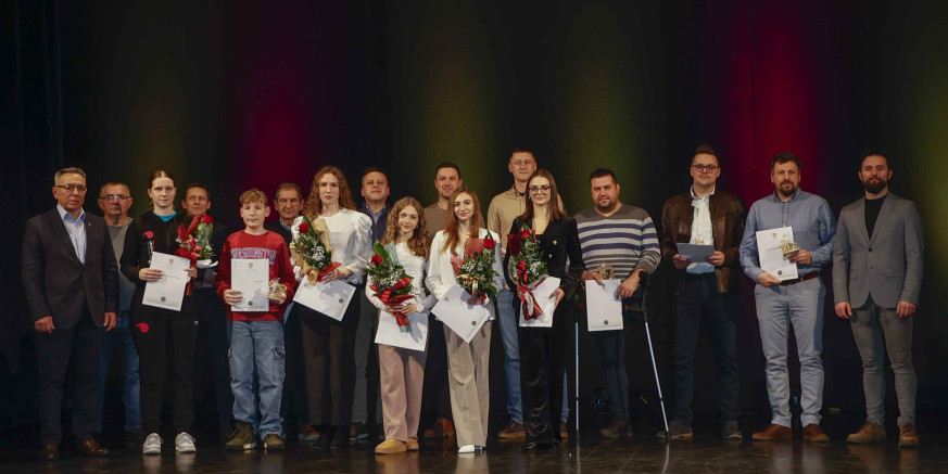 PRIJAM GRADONAČELNIKA M. BATINIĆA Dodijeljene novčane nagrade sportašima, sportskim klubovima i DSR-ovima za posebne uspjehe u sportu u 2025.