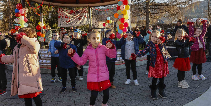 ZEBICE – PTIČEKI SE ŽENIJU Veselo na tradicionalnoj ptičjoj svadbi u ivanečkom gradskom parku!