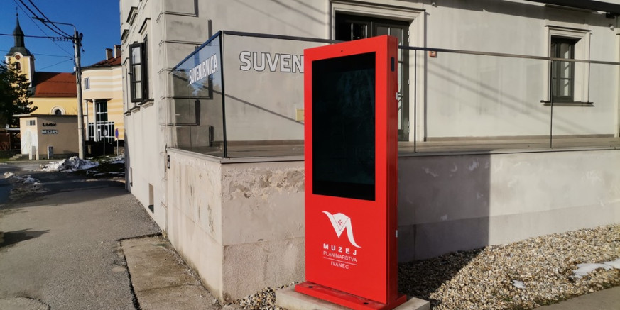 KOD MUZEJA PLANINARSTVA Postavljen vanjski interaktivni kiosk s „touch screen“ ekranom