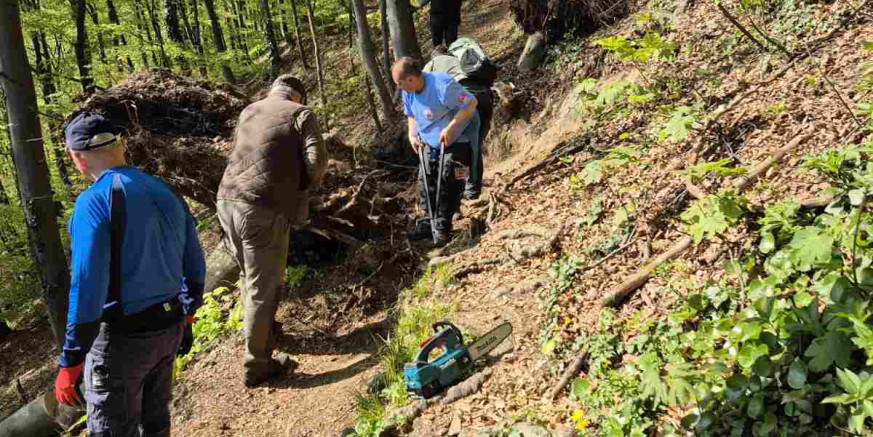 HPD IVANČICA I PK IVANEC Uređivali i markirali planinarski put Konj na Ivančici