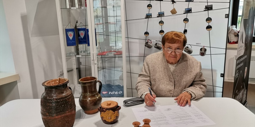 DONACIJA Vrijedna donacija Božene Šincek Muzeju planinarstva u Ivancu