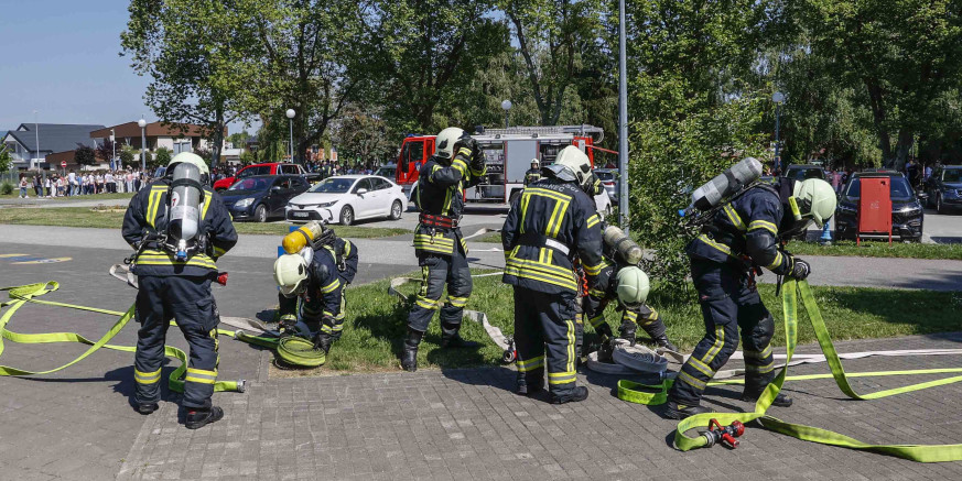 STOŽER CIVILNE ZAŠTITE Operativne snage civilne zaštite Grada Ivanca uspješno provele vježbu evakuacije škole