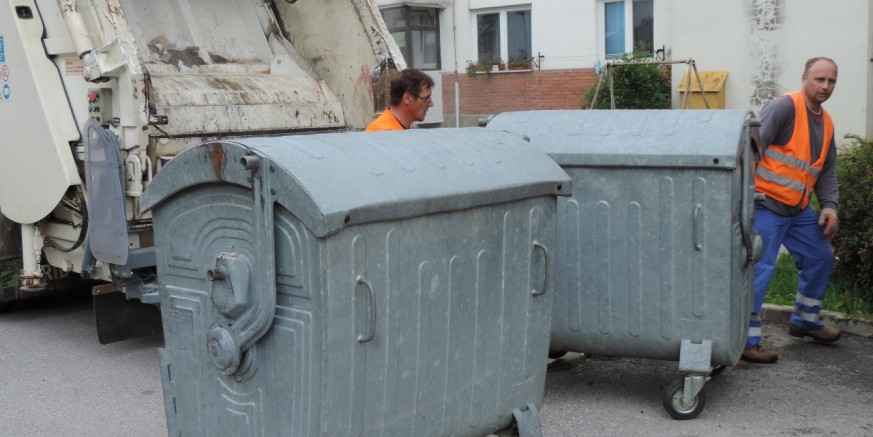 Zbog smanjenja PDV-a: Manji računi za odvoz otpada, niže cijene pogrebne opreme