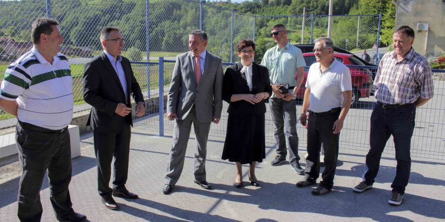 Župan P. Štromar i gradonačelnik M. Batinić obišli gradilište dječjeg igrališta u Radovanu