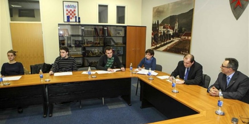 Za predsjednika Savjeta mladih izabran Nikola Sedlar, potpredsjednica Dunja Belščak