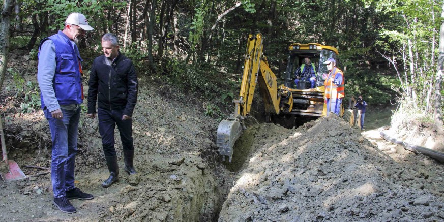 Završeni radovi iz programa za 2018.: Sagrađeno 1,6 km vodovoda Žgano vino – Pahinsko