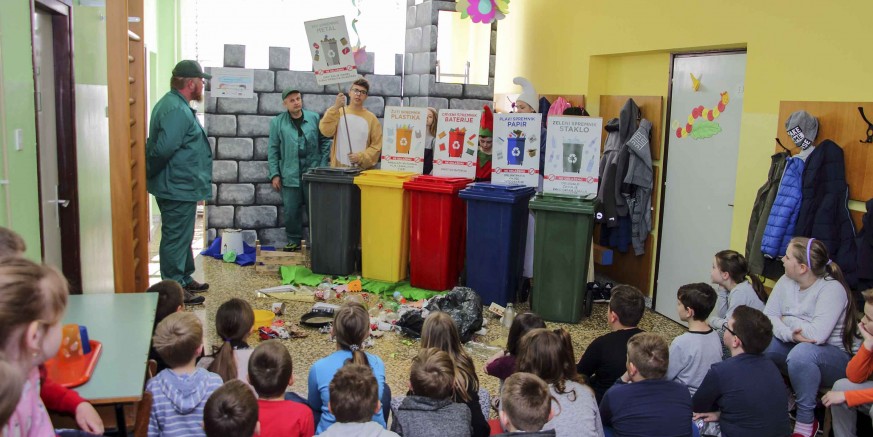 EU PROJEKT Održane predstave o održivom gospodarenju otpadom za učenike škola u Salinovcu, Kuljevčici i Margečanu
