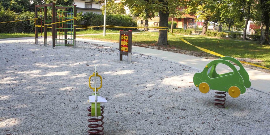 Montirane su sprave na novom dječjem igralištu u ivanečkom Malom parku