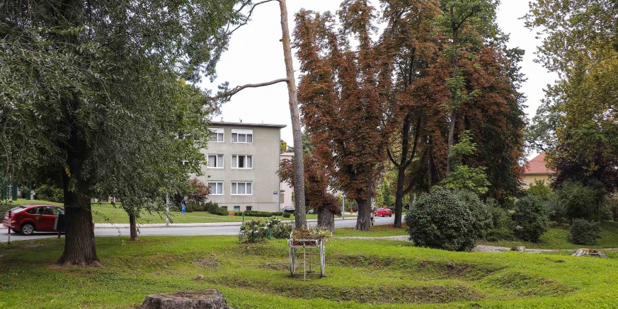 OBAVIJEST GRAĐANIMA Idući tjedan počinju radovi na rekonstrukciji glavnog parka u Ivancu