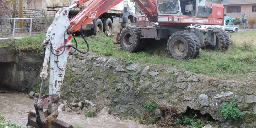 GRAD IVANEC Završeni radovi na čišćenju novih 200 metara potoka Bistrice