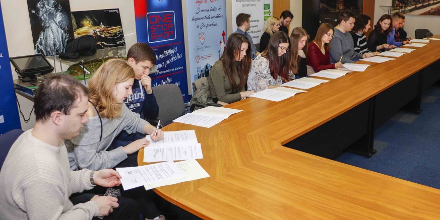 Objavljena Odluka o dodjeli stipendija Grada Ivanca za ak. godinu 2019./2020. – stipendiju dobiva 50 studenata